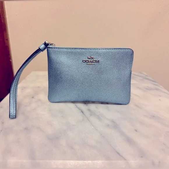 Coach Corner Zip Wristlet Metallic Sky Blue F21070 NWOT - Picture 1 of 6